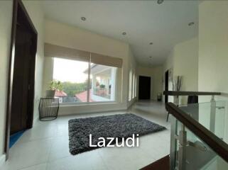 4 Bedrooms Villa for Rent