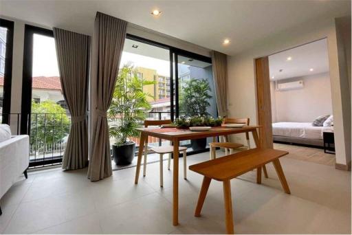 Pet friendly Modern 2 bed Ruamrudee, BTS Ploenchit