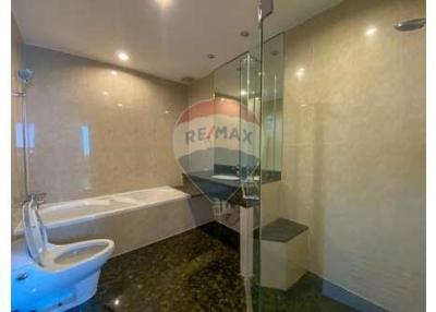 3 bed for rent close to Lumpini park - BTS ploenchit