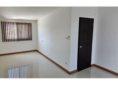 For Rent : Home office 4 storeys + 6 bedrooms in Sukhumvit 101/1 - 920071001-12571