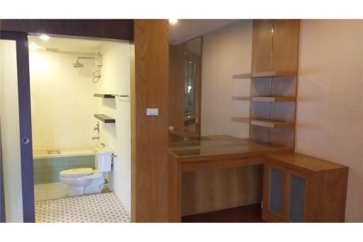 For Sale: Modern 4-Storey Townhouse in Private Compound, Sukhumvit 49 - 920071001-12544