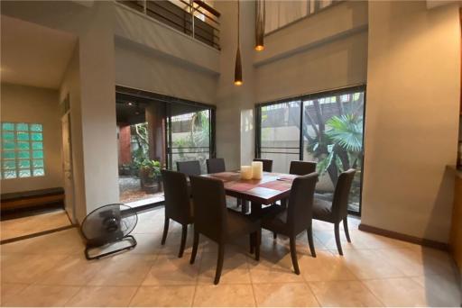 4-Story Corner Unit Townhouse with Stunning Views and Private Compound at Sukhumvit 49 - 920071001-12532