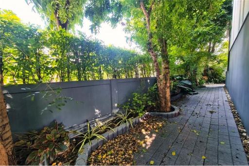 For rent 3 bedrooms in Arden Pattanakarn Ready to move in now - 920071001-12523