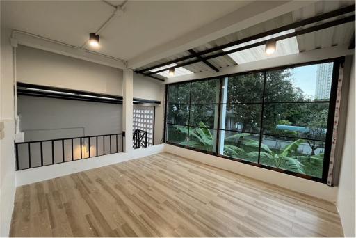 Delightful Peaceful House in Ari/Saphan Kwai Area!