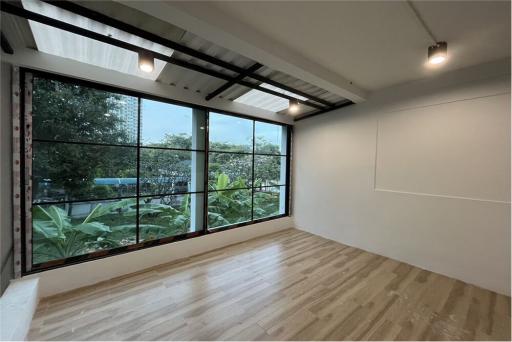 Delightful Peaceful House in Ari/Saphan Kwai Area!