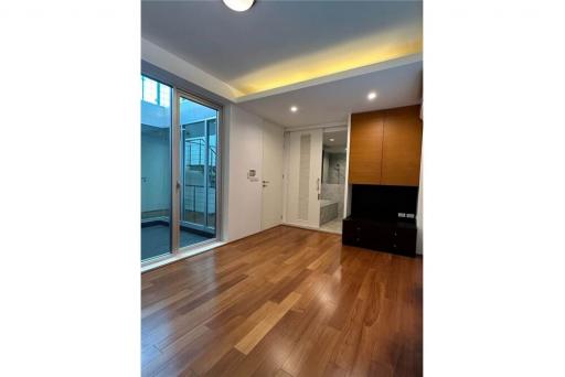 Modern 5-Story Townhouse at The Loft Sathorn  3 Beds, 3.5 Baths, Maid Room, Ample Parking