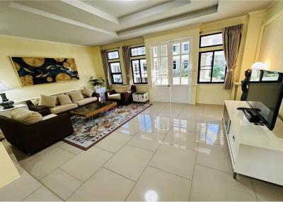 For Rent: Spacious Townhome in Sukhumvit 31, Asoke-Phrom Phong - 920071001-12391