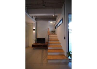 Ready to move in !! - Modern - Pet Friendly -Townhouse 2 Bedrooms - Soonvijai