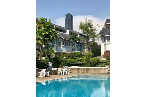 Renovated T/H Thonglor - Shared Pool - 920071019-157