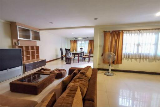 Townhouse for sale in Sukhumvit 39 - 920071049-382