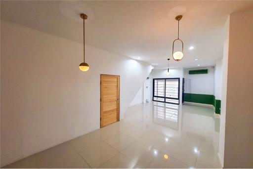 Townhouse home office for rent near BTS eakkamai - 920071049-327