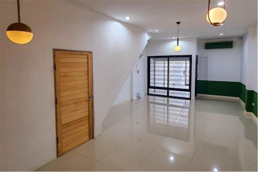 Townhouse home office for rent near BTS eakkamai - 920071049-327