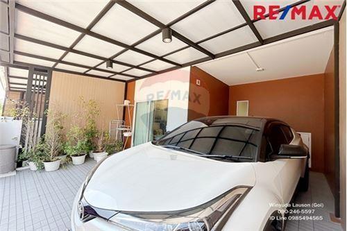 112 Sqm., 3 Beds Townhouse listed for ฿ 3,190,000.