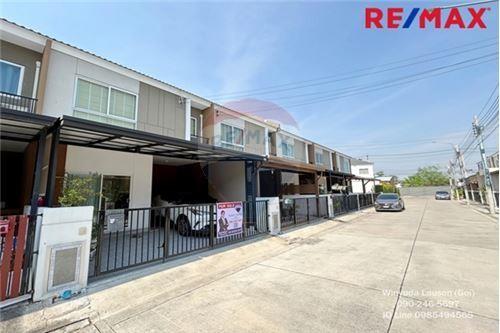 112 Sqm., 3 Beds Townhouse listed for ฿ 3,190,000.