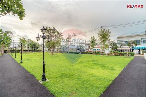 104 Sqm., 3 Beds Townhouse listed for ฿ 3,000,000.