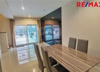 150 Sqm., 3 Beds Townhouse listed for ฿ 4,200,000.