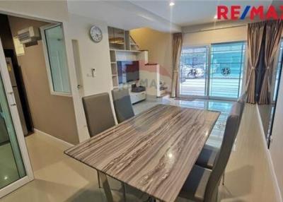 150 Sqm., 3 Beds Townhouse listed for ฿ 4,200,000.