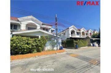 114 Sqm., 4 Beds Townhouse listed for ฿ 2,690,000.