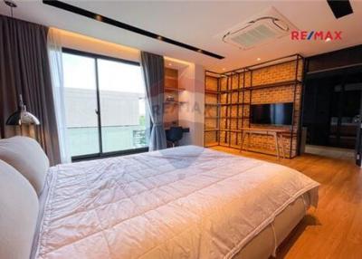 395 Sqm., 4 Beds Townhouse listed for ฿ 27,500,000.