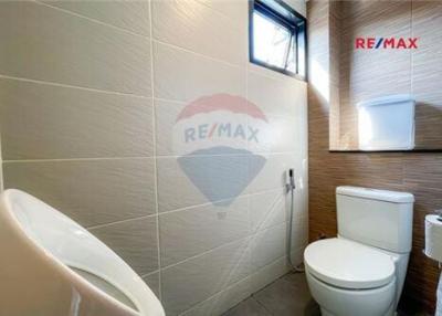 395 Sqm., 4 Beds Townhouse listed for ฿ 27,500,000.