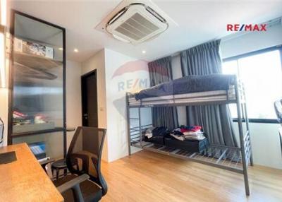 395 Sqm., 4 Beds Townhouse listed for ฿ 27,500,000.