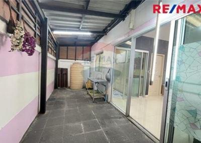 127 Sqm., 3 Beds Townhouse listed for ฿ 2,700,000.