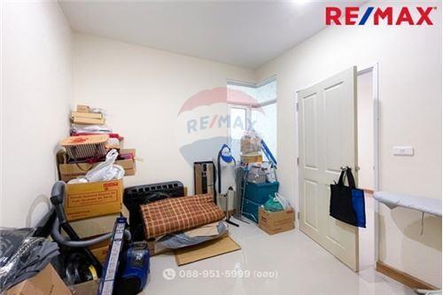 103 Sqm., 4 Beds Townhouse listed for ฿ 2,850,000.