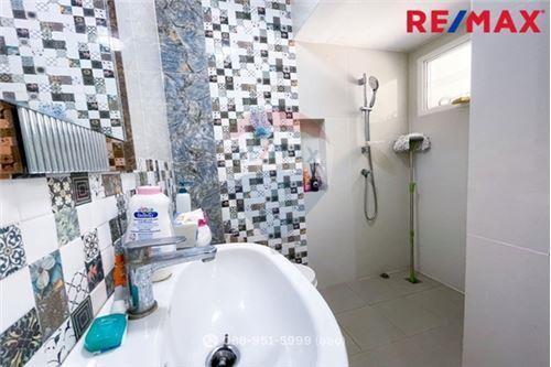 103 Sqm., 4 Beds Townhouse listed for ฿ 2,850,000.