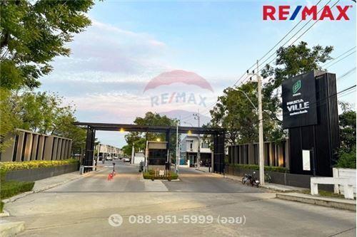 98 Sqm., 4 Beds Townhouse listed for ฿ 4,200,000.