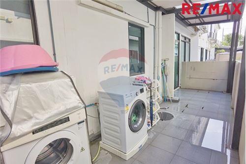 176 Sqm., 3 Beds Townhouse listed for ฿ 3,350,000.