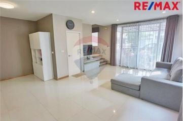 176 Sqm., 3 Beds Townhouse listed for ฿ 3,350,000.