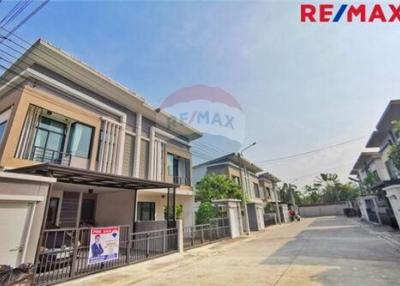 176 Sqm., 3 Beds Townhouse listed for ฿ 3,350,000.