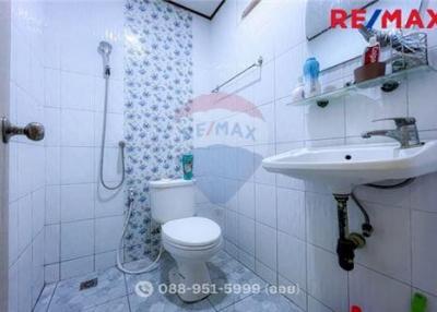 110 Sqm., 2 Beds Townhouse listed for ฿ 1,600,000.