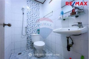 110 Sqm., 2 Beds Townhouse listed for ฿ 1,600,000.