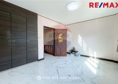 110 Sqm., 2 Beds Townhouse listed for ฿ 1,600,000.