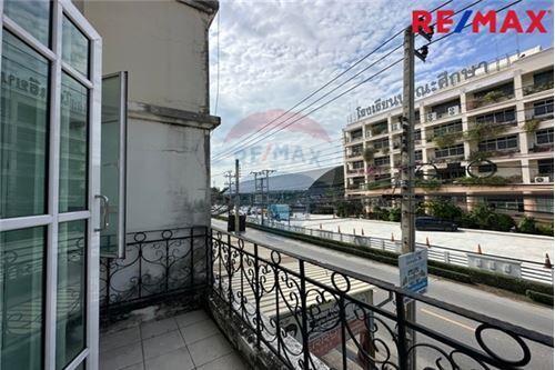 175 Sqm., 3 Beds Townhouse listed for ฿ 3,950,000.