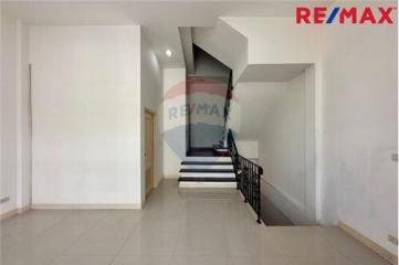 175 Sqm., 3 Beds Townhouse listed for ฿ 3,950,000.