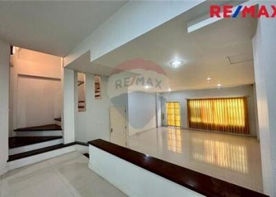 175 Sqm., 3 Beds Townhouse listed for ฿ 3,950,000.