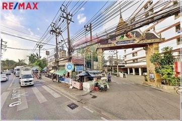 68 Sqm., 2 Beds Townhouse listed for ฿ 1,990,000.