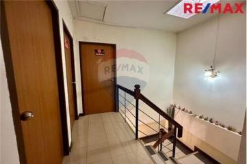 114 Sqm., 3 Beds Townhouse listed for ฿ 2,190,000.