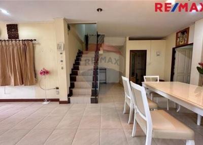 114 Sqm., 3 Beds Townhouse listed for ฿ 2,390,000.