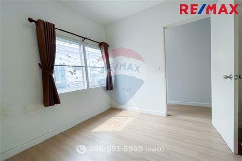 103 Sqm., 3 Beds Townhouse listed for ฿ 2,400,000.