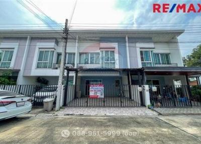 103 Sqm., 3 Beds Townhouse listed for ฿ 2,400,000.