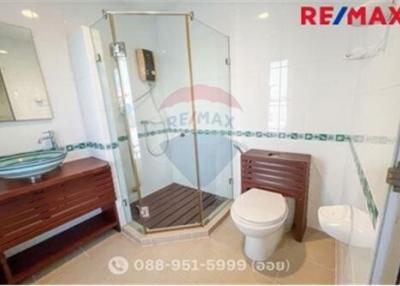 204 Sqm., 4 Beds Townhouse listed for ฿ 6,400,000.