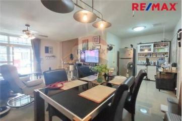 150 Sqm., 3 Beds, 2 Baths Townhouse listed for ฿ 3,100,000.