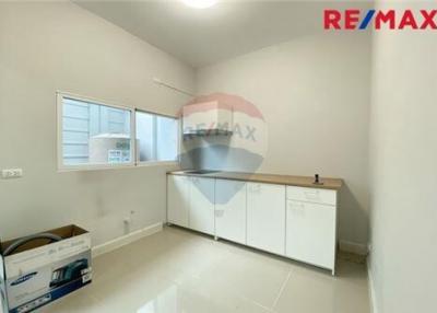 112 Sqm., 3 Beds, 2 Baths Townhouse listed for ฿ 1,990,000.