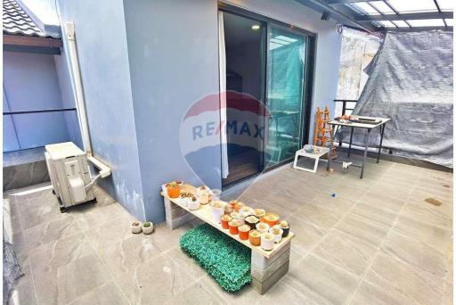 180 Sqm., 3 Beds, 3 Baths Townhouse listed for ฿ 3,990,000.