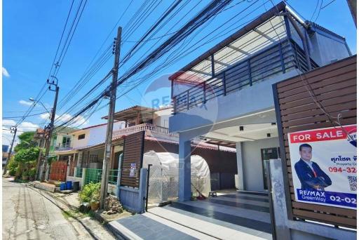 180 Sqm., 3 Beds, 3 Baths Townhouse listed for ฿ 3,990,000.