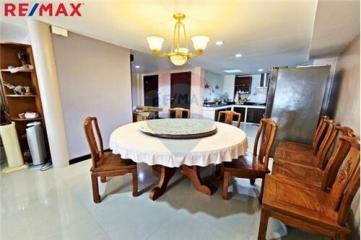 350 Sqm., 4 Beds, 4 Baths Townhouse listed for ฿ 6,800,000.