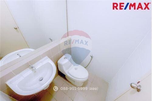 161 Sqm., 3 Beds, 3 Baths Townhouse listed for ฿ 3,400,000.